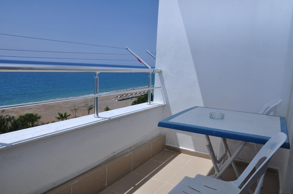 Mavi Cennet Camping Caravan Kizilot Luaran gambar